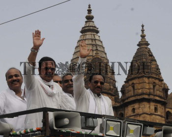 Image Id : 133063206 <span>Date : 2012-05-11 <span>Category : Politics</span>