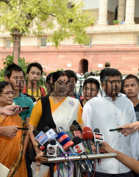 Image Id : 135455203 <span>Date : 2012-08-16 <span>Category : Politics</span>
