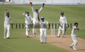 Image Id : 137232083 <span>Date : 2012-10-14 <span>Category : Sport</span>