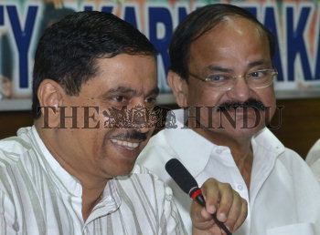 Image Id : 147387465 <span>Date : 2013-10-07 <span>Category : Politics</span>