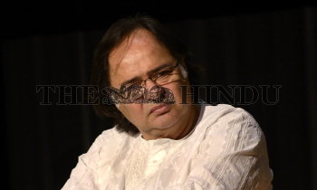 Image Id : 148032032 <span>Date : 2013-10-31 <span>Category : Arts Culture and Entertainment</span>