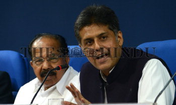 Image Id : 149374858 <span>Date : 2013-12-19 <span>Category : Politics</span>