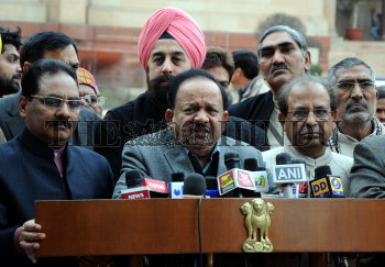 Image Id : 150765829 <span>Date : 2014-02-10 <span>Category : Politics</span>
