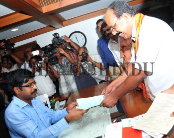 Image Id : 151784777 <span>Date : 2014-03-17 <span>Category : Politics</span>