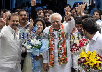 Image Id : 151863853 <span>Date : 2014-03-20 <span>Category : Politics</span>