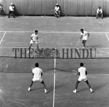 Image Id : 152493155 <span>Date : 1962-12-04 <span>Category : Sport</span>
