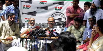Image Id : 153519267 <span>Date : 2014-05-22 <span>Category : Politics</span>