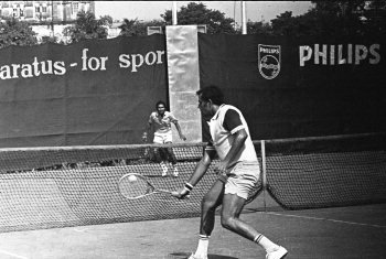Image Id : 156728833 <span>Date : 1978-11-25 <span>Category : Sport</span>