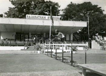 Image Id : 157533115 <span>Date : 1957-02-09 <span>Category : Sport</span>