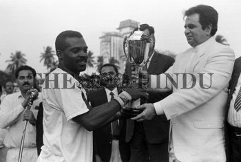 Image Id : 157686430 <span>Date : 1991-11-20 <span>Category : Sport</span>