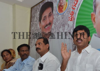 Image Id : 157780414 <span>Date : 2014-10-27 <span>Category : Politics</span>