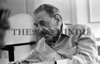 Image Id : 158341646 <span>Date : 1992-02-03 <span>Category : Economy Business and Finance</span>