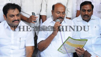 Image Id : 158365357 <span>Date : 2014-11-13 <span>Category : Politics</span>