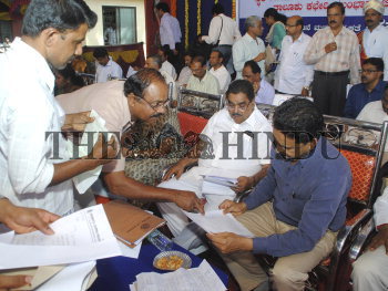 Image Id : 158393226 <span>Date : 2014-11-19 <span>Category : Politics</span>