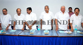 Image Id : 158479348 <span>Date : 2014-11-22 <span>Category : Politics</span>