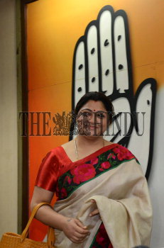 Image Id : 158582889 <span>Date : 2014-11-26 <span>Category : Politics</span>