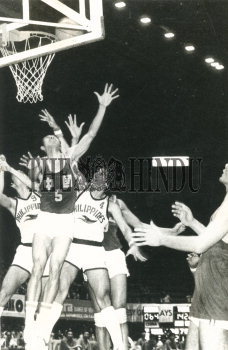 Image Id : 158799904 <span>Date : 1981-11-30 <span>Category : Sport</span>