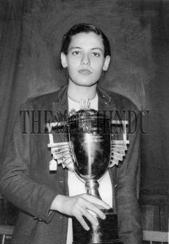 Image Id : 158989973 <span>Date : 1956-08-30 <span>Category : Sport</span>