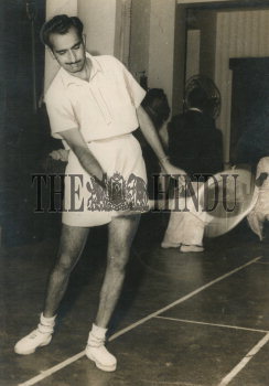 Image Id : 159117143 <span>Date : 1956-10-20 <span>Category : Sport</span>