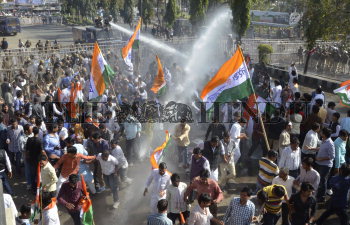 Image Id : 160835310 <span>Date : 2015-02-18 <span>Category : Politics</span>