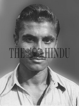 Image Id : 161091437 <span>Date : 1948-06-05 <span>Category : Sport</span>