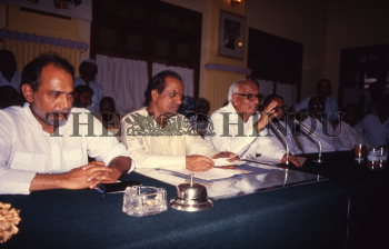 Image Id : 161119342 <span>Date : 1988-05-04 <span>Category : Politics</span>