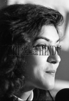Image Id : 162273364 <span>Date : 1994-02-08 <span>Category : Human Interest</span>