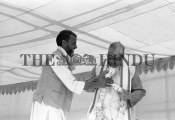 Image Id : 162447470 <span>Date : 1994-02-02 <span>Category : Politics</span>