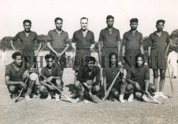 Image Id : 163150952 <span>Date : 1951-06-02 <span>Category : Sport</span>