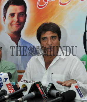 Image Id : 163327309 <span>Date : 2015-05-22 <span>Category : Politics</span>