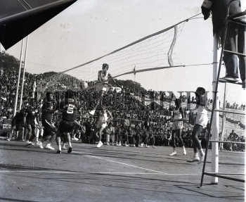Image Id : 163396132 <span>Date : 1963-12-23 <span>Category : Sport</span>