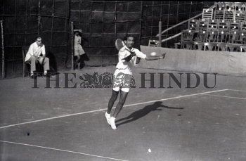 Image Id : 163875971 <span>Date : 1952-02-23 <span>Category : Sport</span>