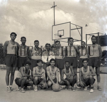 Image Id : 163923660 <span>Date : 1959-11-22 <span>Category : Sport</span>
