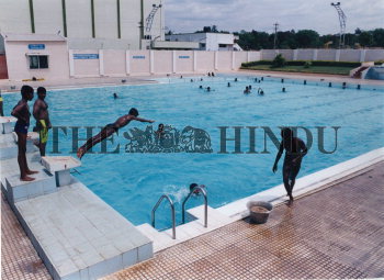 Image Id : 165288416 <span>Date : 2002-05-07 <span>Category : Sport</span>