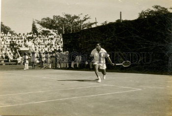 Image Id : 165343329 <span>Date : 1956-01-30 <span>Category : Sport</span>