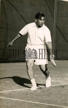 Image Id : 165343331 <span>Date : 1956-01-30 <span>Category : Sport</span>