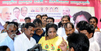 Image Id : 165770979 <span>Date : 2015-08-19 <span>Category : Politics</span>