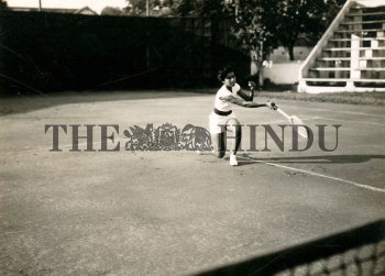 Image Id : 165930563 <span>Date : 1953-01-10 <span>Category : Sport</span>