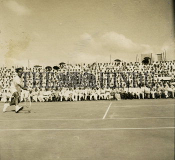 Image Id : 166080403 <span>Date : 1952-02-19 <span>Category : Sport</span>