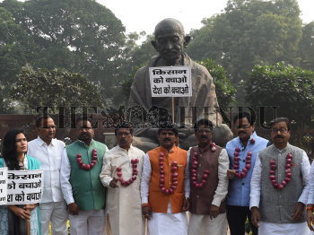 Image Id : 169437963 <span>Date : 2015-12-10 <span>Category : Politics</span>