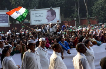Image Id : 169744372 <span>Date : 2015-12-19 <span>Category : Politics</span>