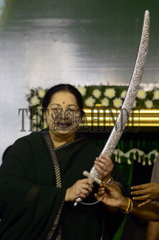 Image Id : 170066874 <span>Date : 2015-12-31 <span>Category : Politics</span>