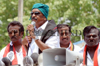 Image Id : 174292533 <span>Date : 2016-05-09 <span>Category : Politics</span>