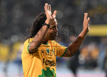Image Id : 2988608582 <span>Date : 2025-03-28 <span>Category : Sport</span>