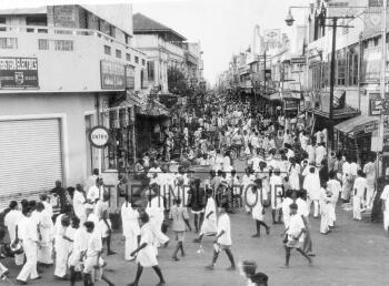 Image Id : 3043354981 <span>Date : 1961-04-01 <span>Category : Arts Culture and Entertainment</span>