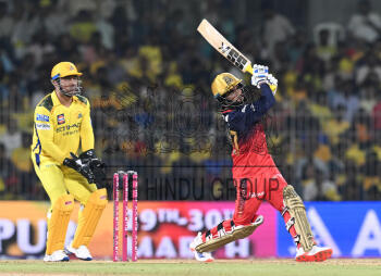 Image Id : 3831786091 <span>Date : 2025-03-28 <span>Category : Sport</span>