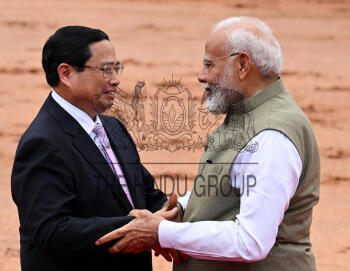 Image Id : 3910500887 <span>Date : 2024-08-01 <span>Category : Politics</span>