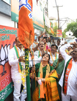 Image Id : 4098739566 <span>Date : 2022-04-06 <span>Category : Politics</span>